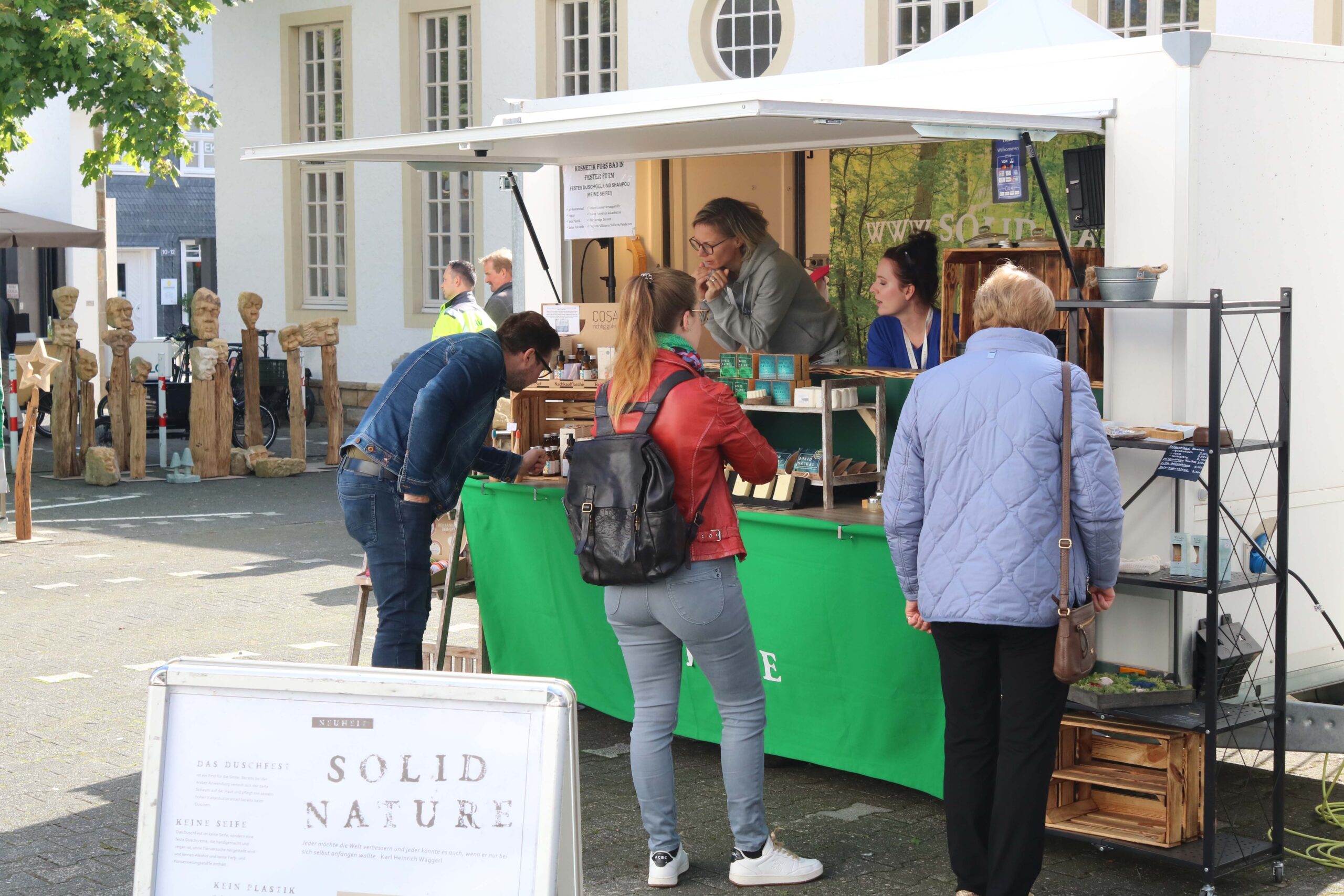 Messestand im Außenbereich